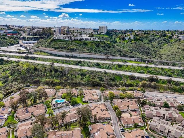 5571 Adobe Falls Rd D, San Diego, CA 92120