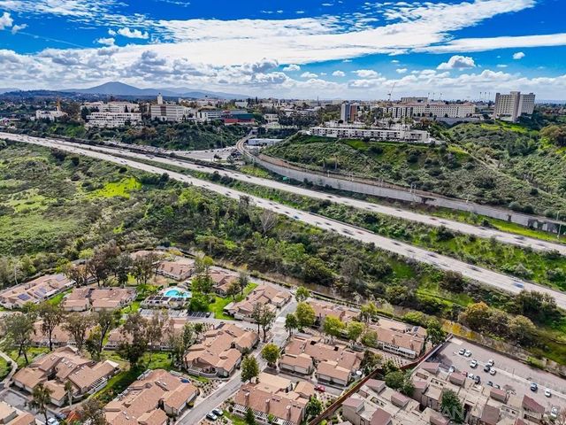 5571 Adobe Falls Rd D, San Diego, CA 92120