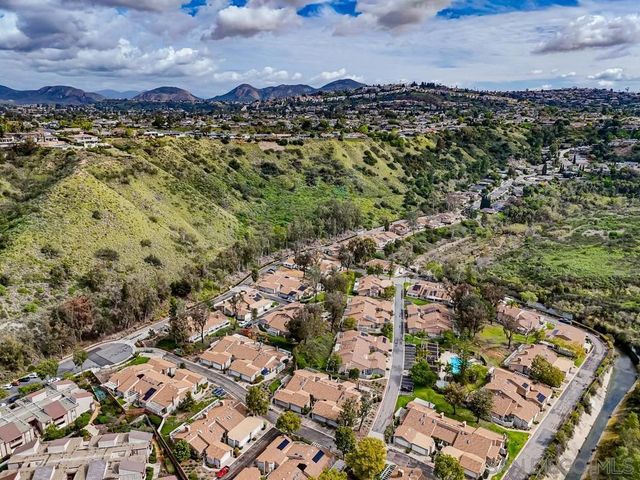 5571 Adobe Falls Rd D, San Diego, CA 92120