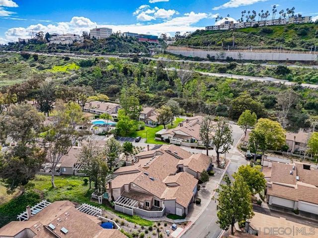 5571 Adobe Falls Rd D, San Diego, CA 92120