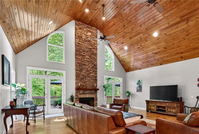 5407 Deer Trail Road, Summerfield, NC 28358