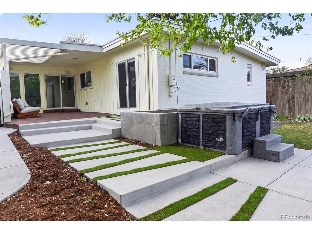 260 S Jasmine St, Denver, CO 80224