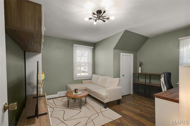 7062 Winona Avenue, St Louis, MO 63109