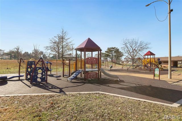 7062 Winona Avenue, St Louis, MO 63109