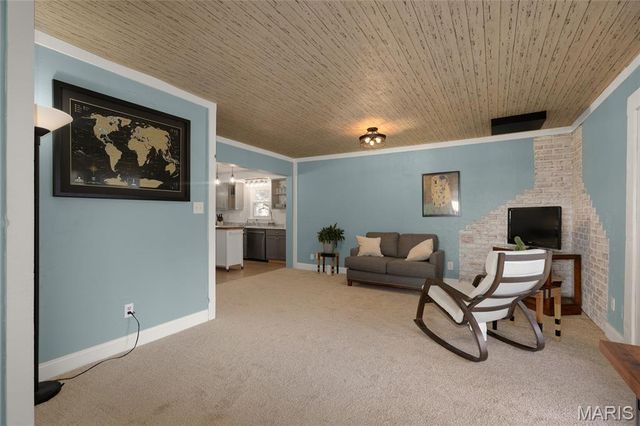 7062 Winona Avenue, St Louis, MO 63109