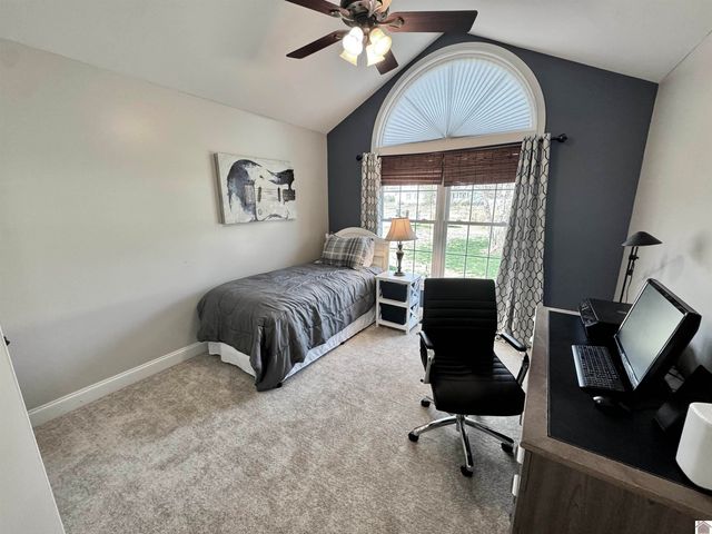 7020 Dana Drive, West Paducah, KY 42086