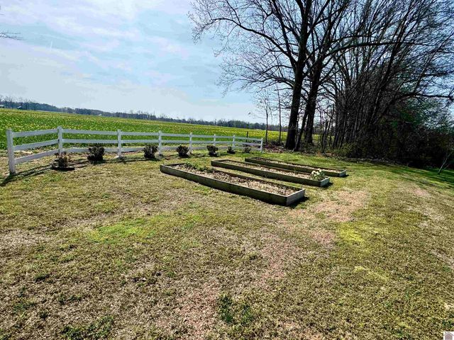 7020 Dana Drive, West Paducah, KY 42086