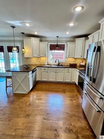 7020 Dana Drive, West Paducah, KY 42086