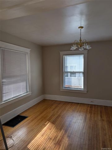 52 Lake Avenue 1, Middletown, NY 10940