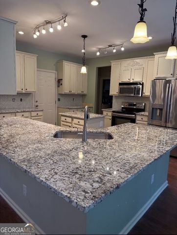 128 Feather Lane, Jackson, GA 30233