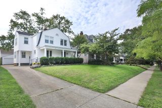 41 E Dunedin Road, Columbus, OH 43214
