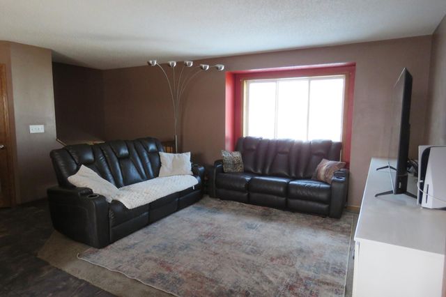 2922 23rd Avenue S, Fargo, ND 58103