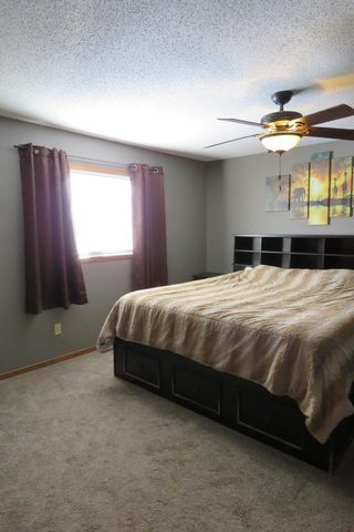 2922 23rd Avenue S, Fargo, ND 58103