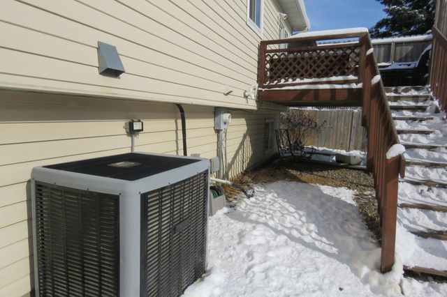 2922 23rd Avenue S, Fargo, ND 58103