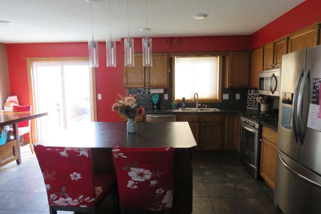 2922 23rd Avenue S, Fargo, ND 58103