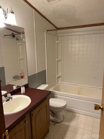101 Northcreek Drive, Lewisburg, OH 45338