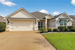 4207 Downton Abbey Avenue, College Station, TX 77845