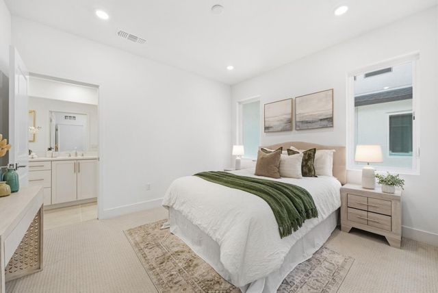 5767 Iron Horse Parkway B, Dublin, CA 94568