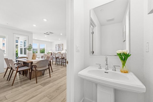 5767 Iron Horse Parkway B, Dublin, CA 94568