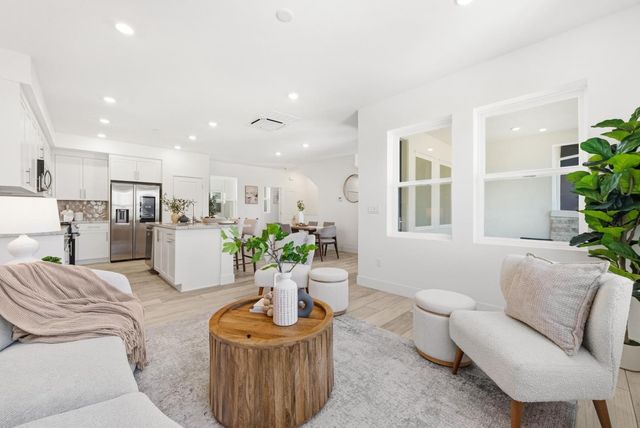 5767 Iron Horse Parkway B, Dublin, CA 94568