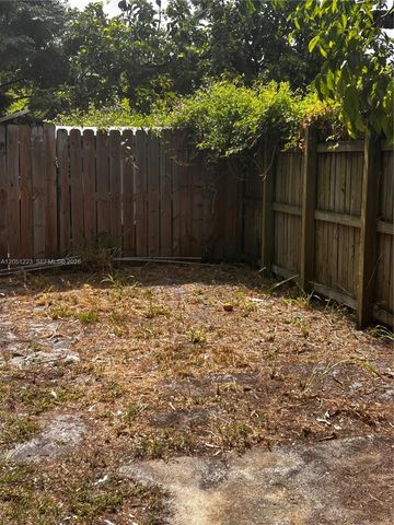 4510 SW 38th Street 3, West Park, FL 33023