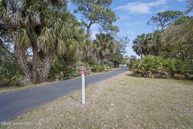 8001 Strom Park Drive, Melbourne, FL 32940