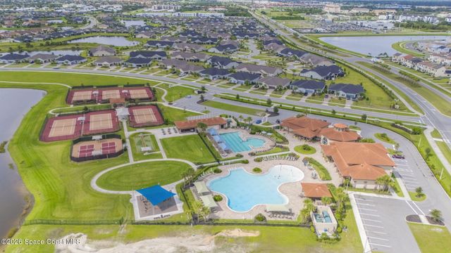 8001 Strom Park Drive, Melbourne, FL 32940