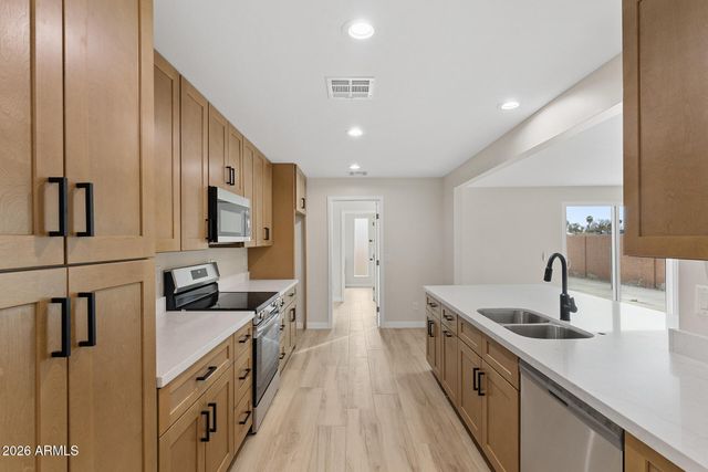 4331 N 70TH Avenue, Phoenix, AZ 85033