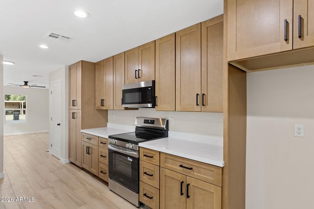 4331 N 70TH Avenue, Phoenix, AZ 85033