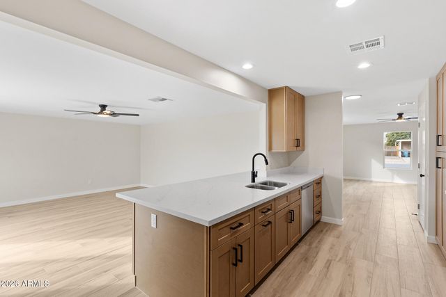 4331 N 70TH Avenue, Phoenix, AZ 85033