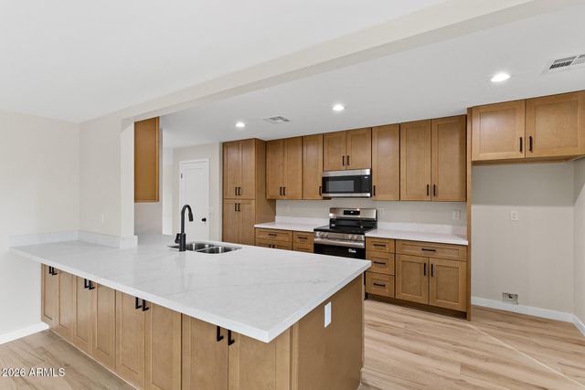 4331 N 70TH Avenue, Phoenix, AZ 85033