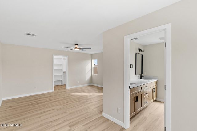 4331 N 70TH Avenue, Phoenix, AZ 85033