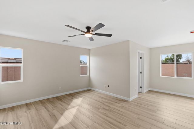 4331 N 70TH Avenue, Phoenix, AZ 85033