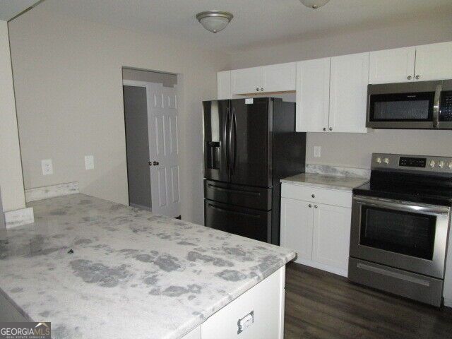 298 Tommy Lee Fuller Drive, Loganville, GA 30052