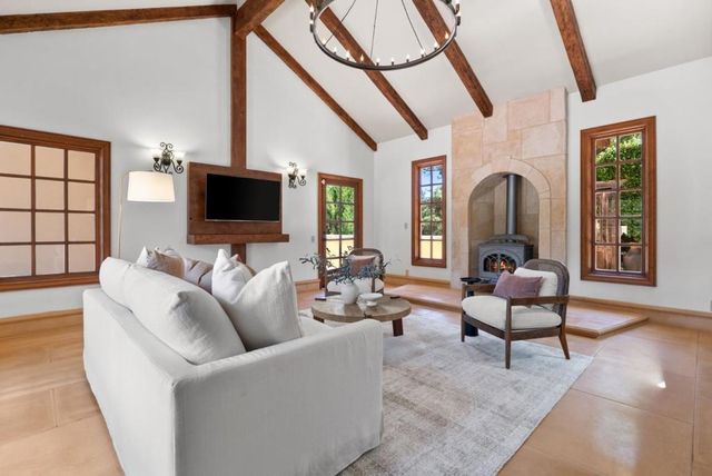 2240 N Rodeo Gulch Road, Soquel, CA 95073
