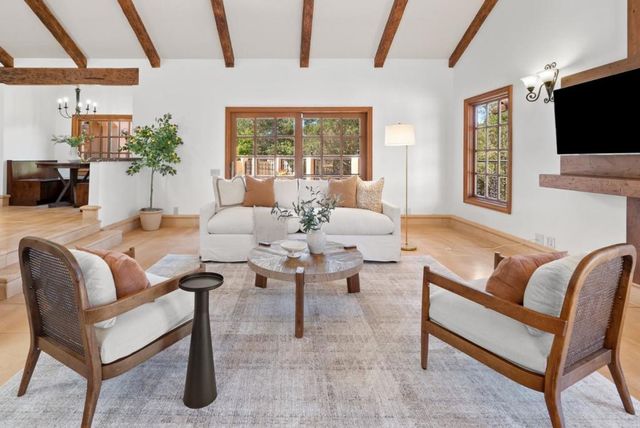 2240 N Rodeo Gulch Road, Soquel, CA 95073