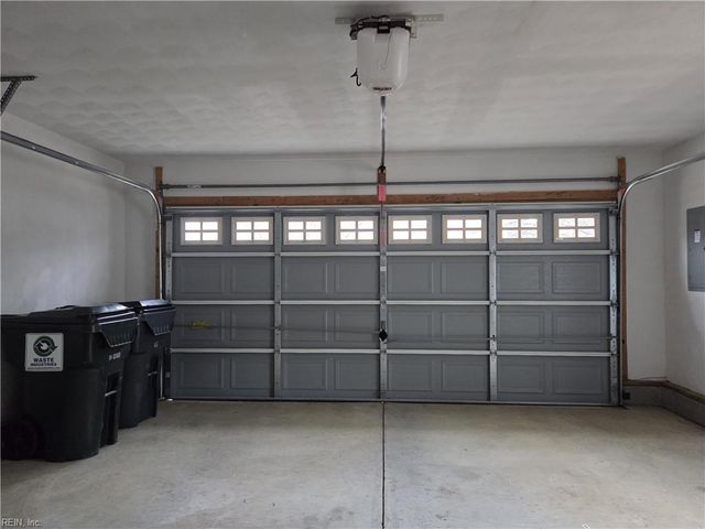 125 Lands End LN, Carrollton, VA 23314