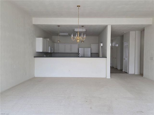 125 Lands End LN, Carrollton, VA 23314