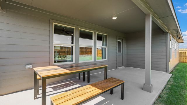 305 LIBBY Lane, Mansfield, TX 76063