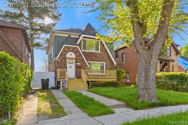 18720 Salem Street, Detroit, MI 48219