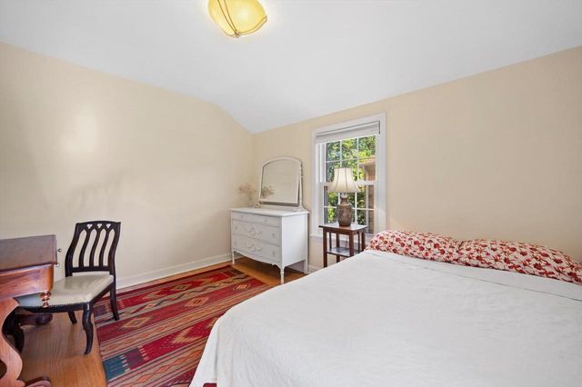 4652 N Wildwood AVENUE, Whitefish Bay, WI 53211