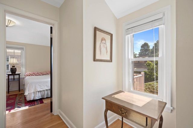 4652 N Wildwood AVENUE, Whitefish Bay, WI 53211