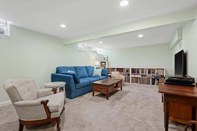 4652 N Wildwood AVENUE, Whitefish Bay, WI 53211
