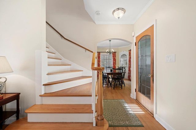 4652 N Wildwood AVENUE, Whitefish Bay, WI 53211