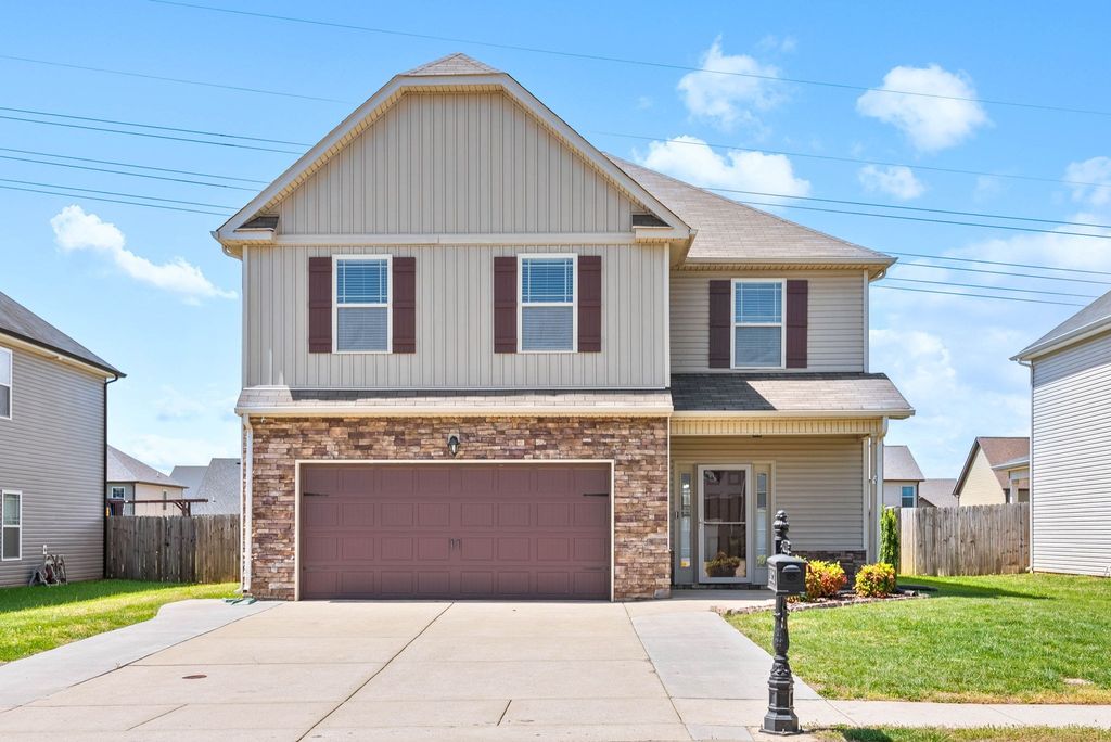 1236 Winterset Dr, Clarksville, TN 37040
