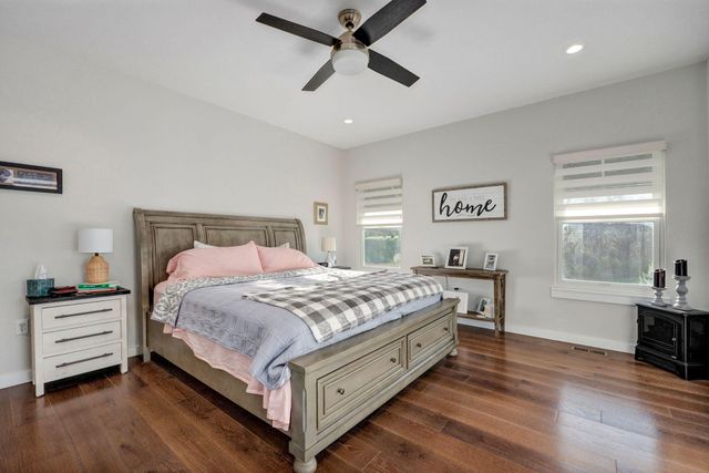 267 S Pebble Beach Avenue, Springfield, MO 65802