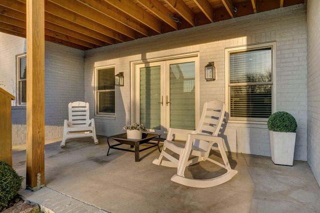 267 S Pebble Beach Avenue, Springfield, MO 65802