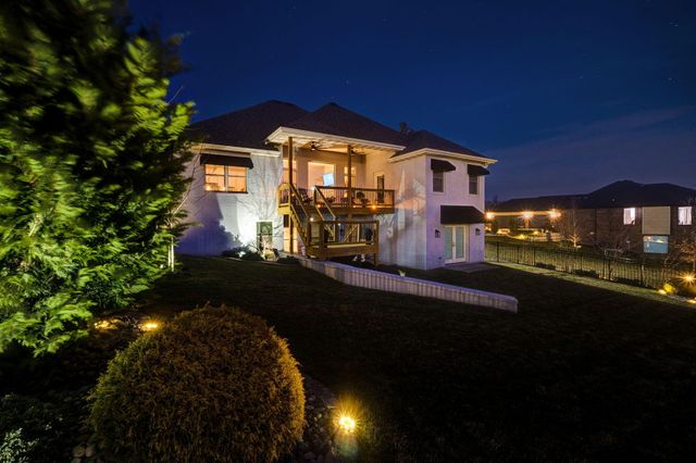 267 S Pebble Beach Avenue, Springfield, MO 65802