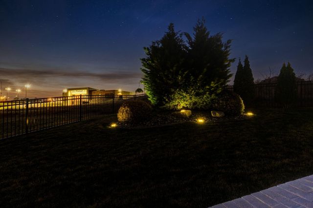 267 S Pebble Beach Avenue, Springfield, MO 65802