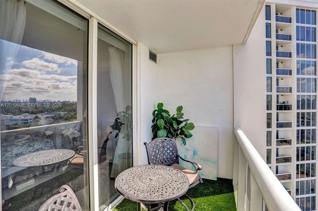 10275 Collins Avenue 829, Bal Harbour, FL 33154